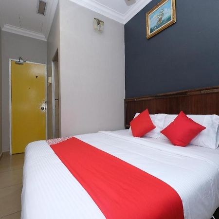 Oyo 1190 Nice Stay Hotel Raub Exterior photo