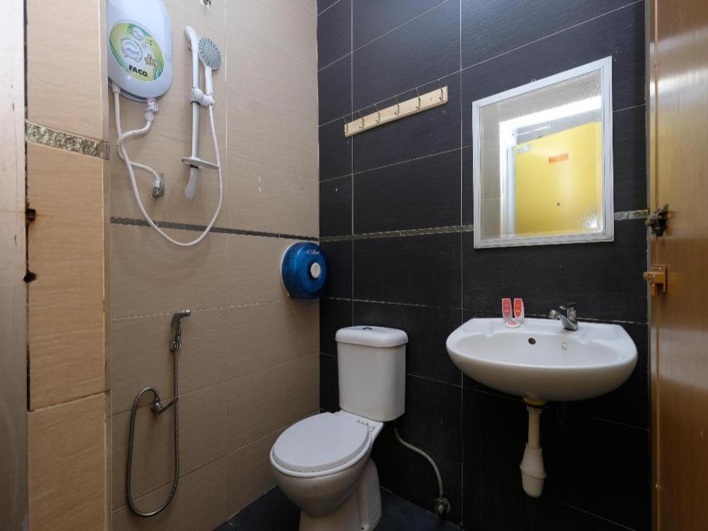 Oyo 1190 Nice Stay Hotel Raub Exterior photo